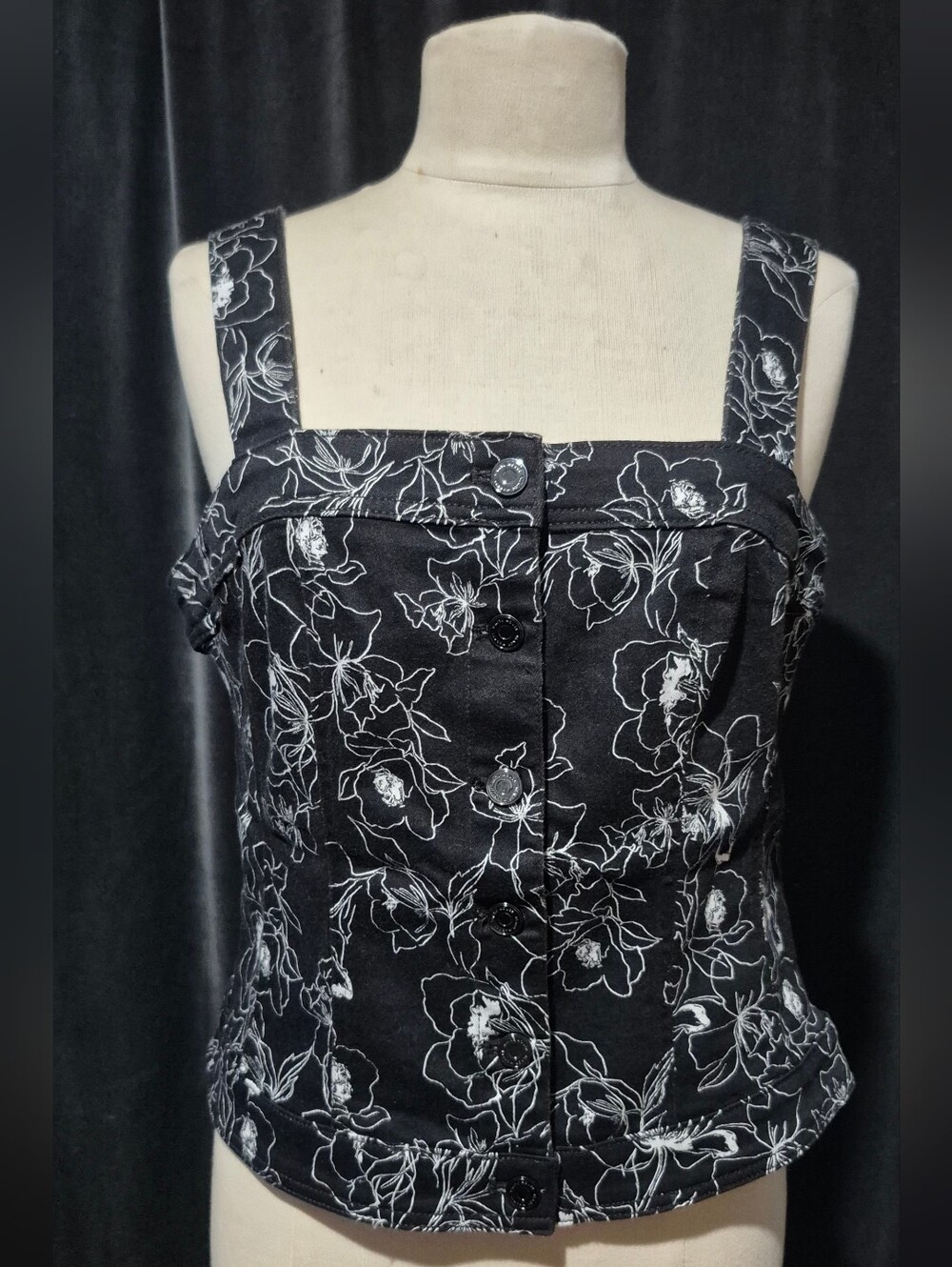 White House Black Market Black and White Floral Button-Front Denim Top